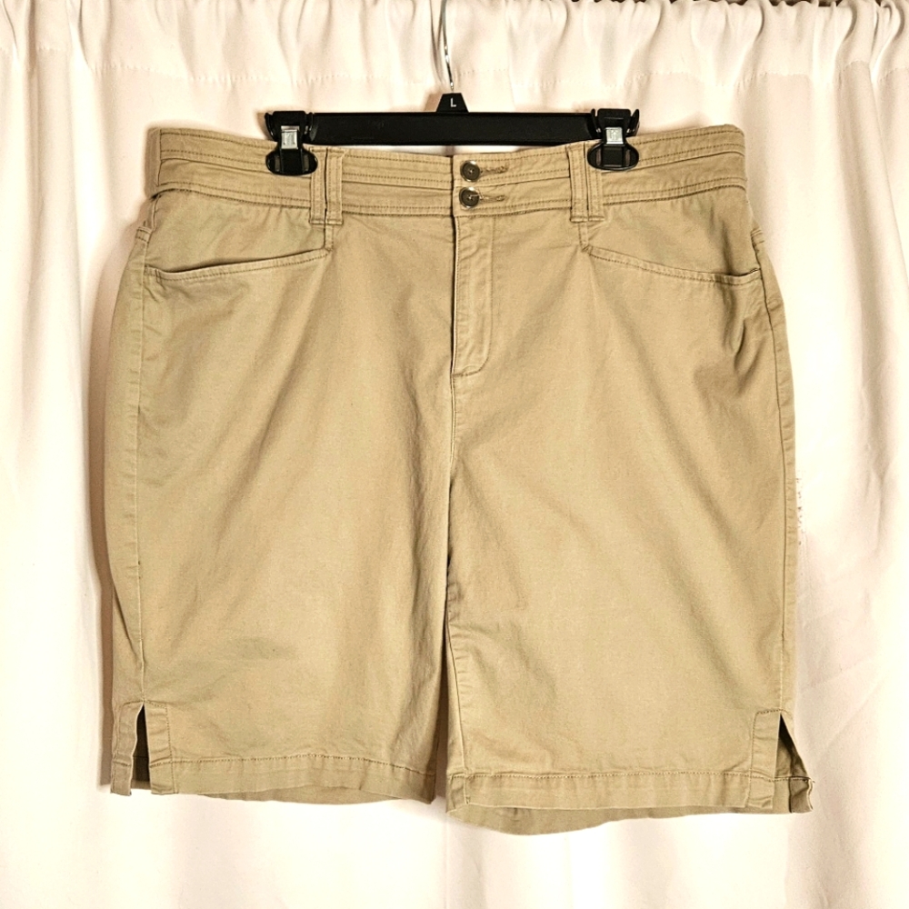 CJ Banks Womens 16 Khaki Shorts 10 Inch Bermuda Comfy Classic
